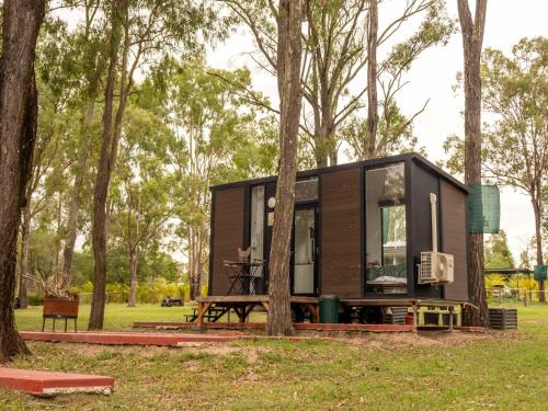 Jimboomba House | Relax at 5 Acre Retreat: Pet-Friendly Getaway Awaits