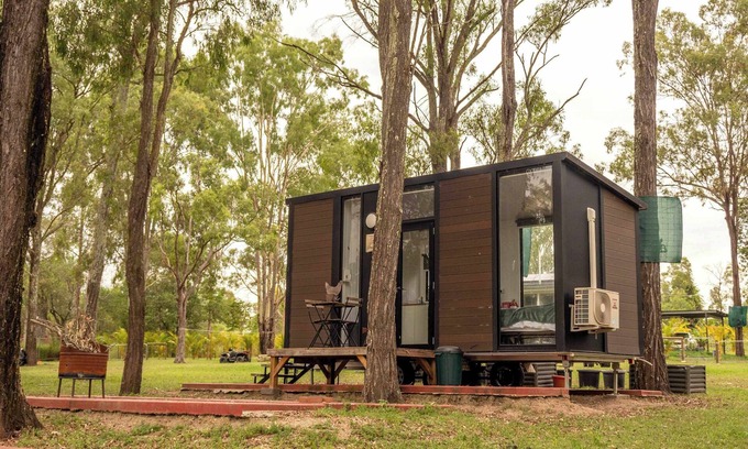 Jimboomba House | Top-Rated 5 Acre Retreat Jimboomba with Family Amenities