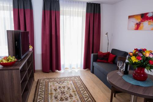 Obing Apartment | Family-Friendly 5-Apartment Chiemgauer Seenglück Retreat