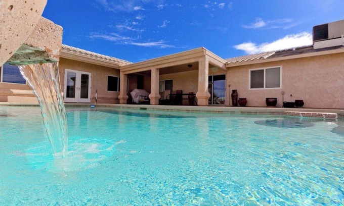Lake Havasu City House | Lakefront 5-Bedroom Retreat with Pool & Views - Rated 10/10