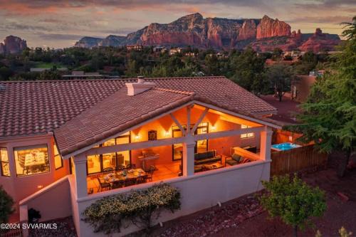 Uptown Sedona House | 5 Bed 3 Bath Uptown Sedona-Game Room-Sauna-Cold Plunge-Jacuzzi-Gym