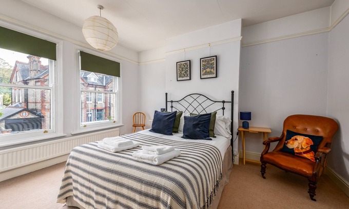 Cambridge House | Historic 5-Bed Home in Central Cambridge - Rated 10/10