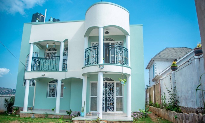 Entebbe Villa | Family-Friendly Lakeview Villa with Rooftop and Pool