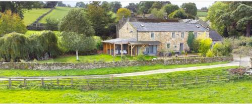 Ripley House | 5-Bed Retreat Sleeps 12 in Harrogate with Hot Tub