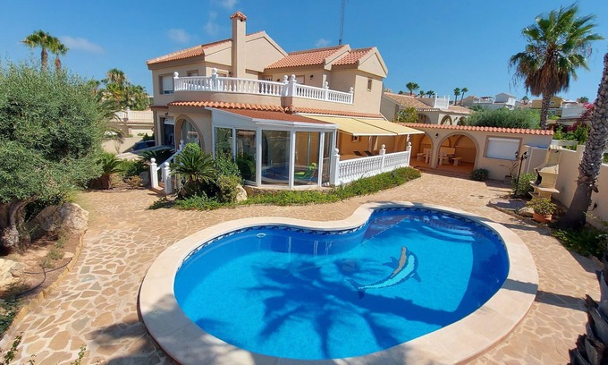 Puerto Marino Villa | Elegant Villa with Ocean Views & Private Pool in Gran Alacant