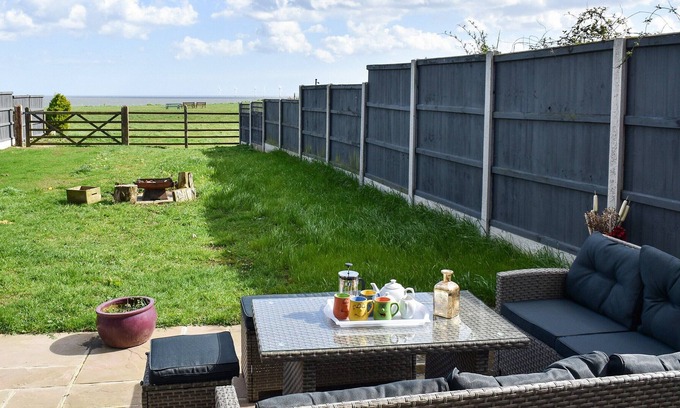 Great Yarmouth Cottage | 5 bedroom accommodation in California