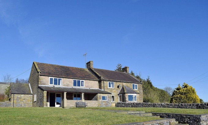 Longnor Cottage | Exceptional 5-Bedroom Retreat in Butterton with Spa & Hot Tub
