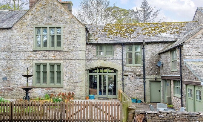 Shap Cottage | Family-Friendly 5 Bedroom Stay in Shap, Near Penrith