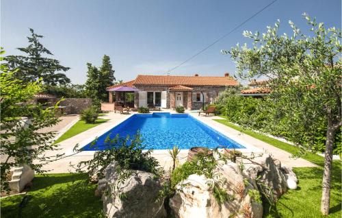 Sveti Vid Dobrinjski House | Family-Friendly 5 Bedroom Home with Pool in Dobrinj