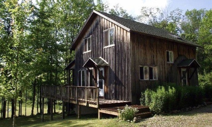 Chautauqua Cabin | Cozy 5 Bedroom Cabin with Pond & Spa Near CHQ Institution