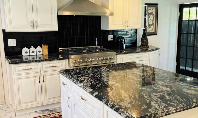 Conneaut House | 5-bedroom House in brilliant Conneaut with AC