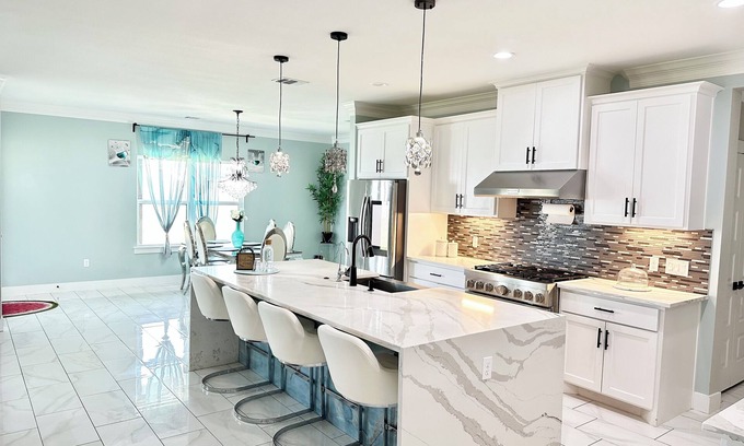 Del Valle House | 5 bedroom house near COTA AUS