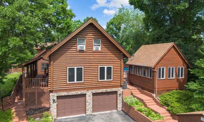 Powers Lake House | 5-bedroom house w/Heated Pool, Hot Tub & Game Room