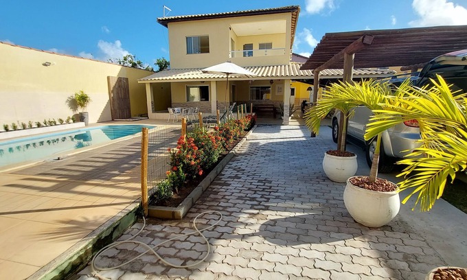 Arembepe House | Oceanfront 5 Bedroom House with Private Pool & Pet Friendly