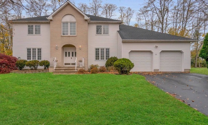 Ocean Township House | Beautiful 5 Bedroom Summer Oasis with Inviting Inground Pool