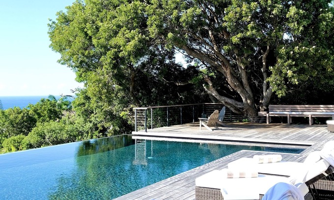 Merlin Bay Villa | Exclusive 5-Bedroom Westmoreland Villa with Ocean View