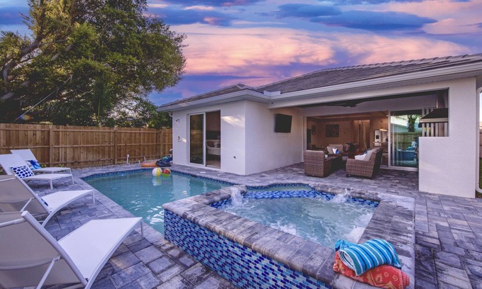 Naples Park House | Exceptional 5 Bedroom Pool & Spa Home with Ocean View