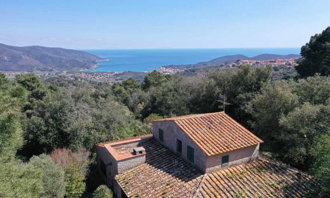 Campo nell'Elba House | Pet-Friendly Vrbo Property with Ocean View and Hot Tub