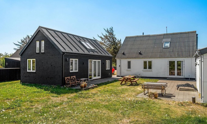 Stenbjerg House | Unwind in Idyllic Settings with Oceanfront Views