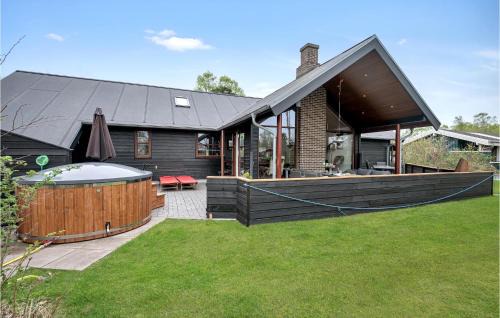 Grena Strand House | Spacious 5 Bedroom Home in Grenaa - Pet & Child Friendly