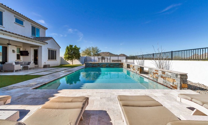 Terramar House | Spacious 5 Bedroom Home with Heated Pool & Desert Views