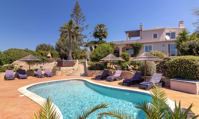 Mato Serrao Villa | Spacious Villa with Pool, Hot Tub & Ocean Views Near Beach