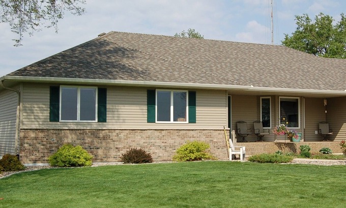 Hutchinson House | Spacious 5-Bedroom Home with Pool & Spa for Up to 15 Guests
