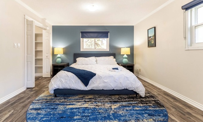 Northeast Edmonton House | 5 Bedrooms | Sleeps 12 | 2 Suites | Free Parking | Pet Friendly