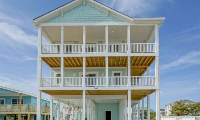 Holden Beach House | Beachfront Retreat with Private Pool & Elevator Access