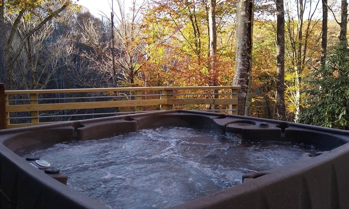 Banner Elk Cabin | Spacious 5BR Retreat with Game Room & Hot Tub Near Sugar Mtn