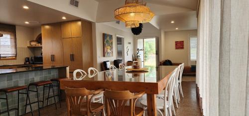 Port Fairy House | Experience 5 By the Church: Oceanfront Family Retreat
