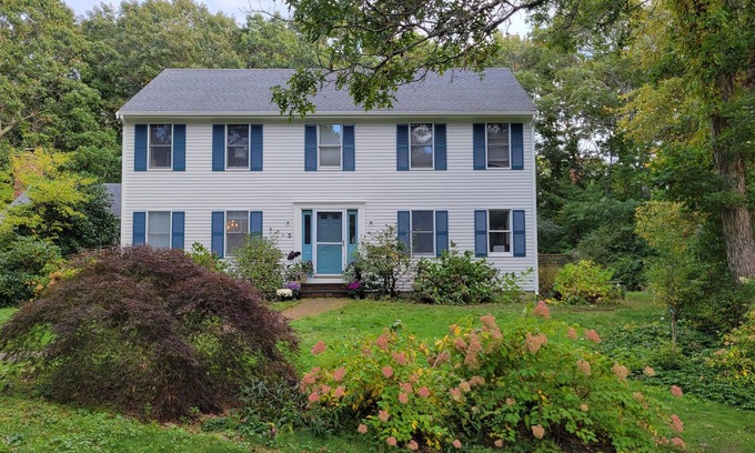 Sandwich House | 5 Cardinal Rd: 4BR Retreat with Hot Tub & Ocean Views