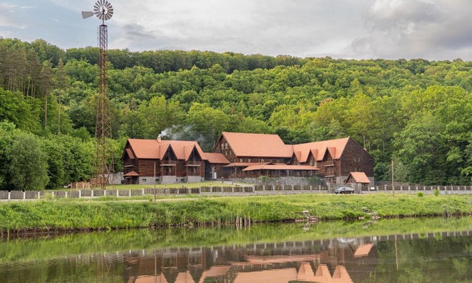Sfantu Gheorghe House | Experience Comfort at 5.Evszak: Rated 10/10 with Hot Tub