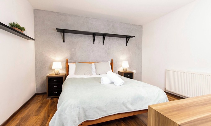 Bowthorpe House | Inviting 2-Bed House in Norwich with Breakfast & Kitchen