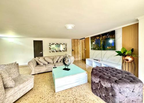 Patio Bonito Apartment | Strategic Location & Family-Friendly Amenities in Medellin