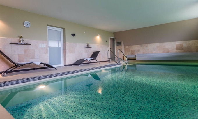 Gross Schwansee Villa | Experience Luxury at 5 Indoor Pool Villa with Ocean Views