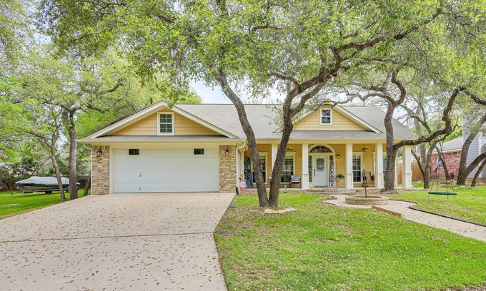 Morgans Point Resort House | Relaxing Retreat with Hot Tub Near Belton Lake Awaits