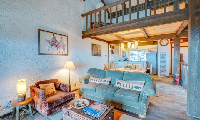 Tahoe Village House | Cozy Stateline Townhome Near Heavenly Ski Lifts & Pool