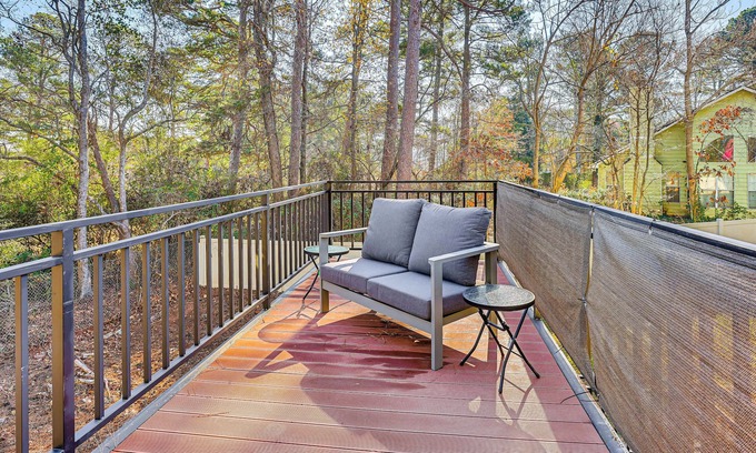 Lithonia House | 5 Mi to Stone Mountain: Lithonia Getaway
