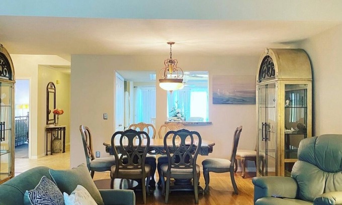 Gleneagles House | Discover Comfort Just 5 Miles from Downtown Naples!