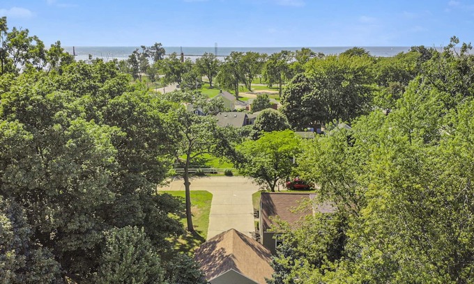 Bluffton House | Prime Location: 5 Min to Beach with Family-Friendly Fun