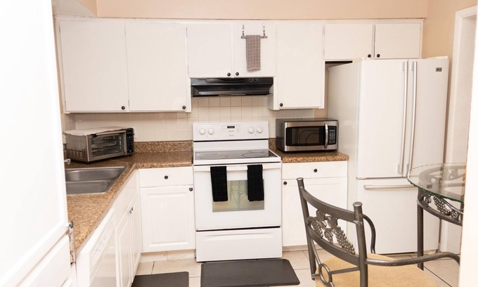 Pine Hills House | Ideal Family Retreat Just 5 Minutes from Fairgrounds
