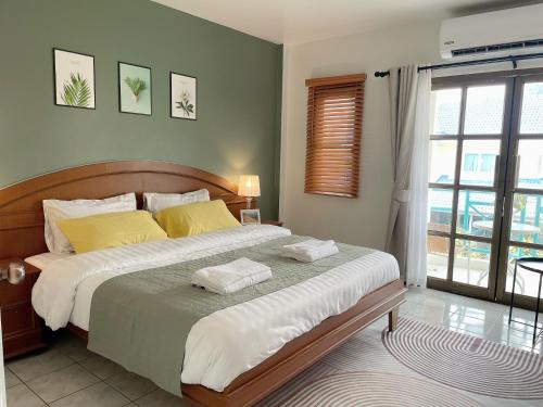 Patong House | Family-Friendly 4-Star Stay, Steps from Bangla and Beach
