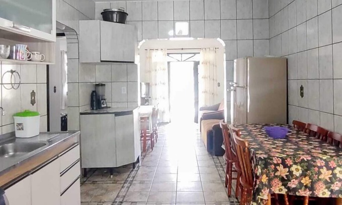 Enseada House | Ideal Getaway Near Prainha & Praia Grande for 22 Guests