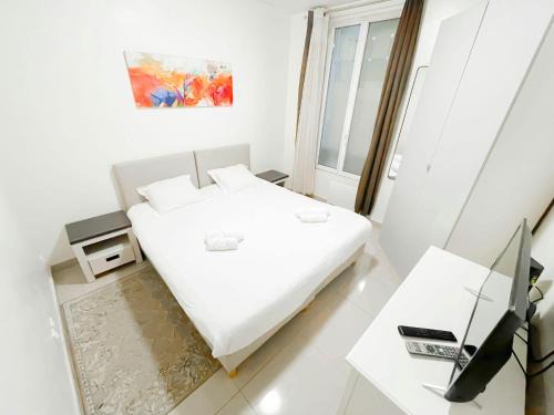 Petit-Ivry Apartment | Convenient Hotel Steps from Paris' Asian Quarter
