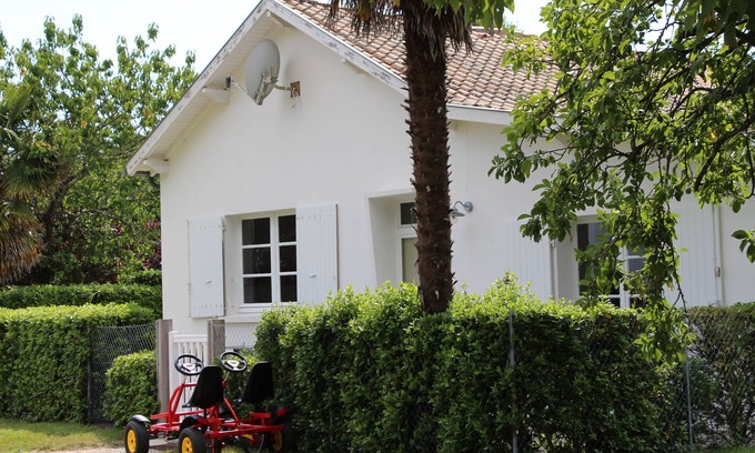 Breuillet House | Family-Friendly Country House Just 5 Minutes from the Beach!