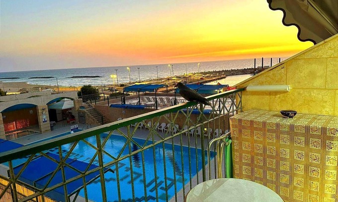 Ashkelon Apartment | Beachside Retreat with Pool, Spa & Family-Friendly Amenities
