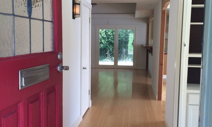 East Riverside - Oltorf House | Family Home with Spacious Yard, Close to Downtown Attractions
