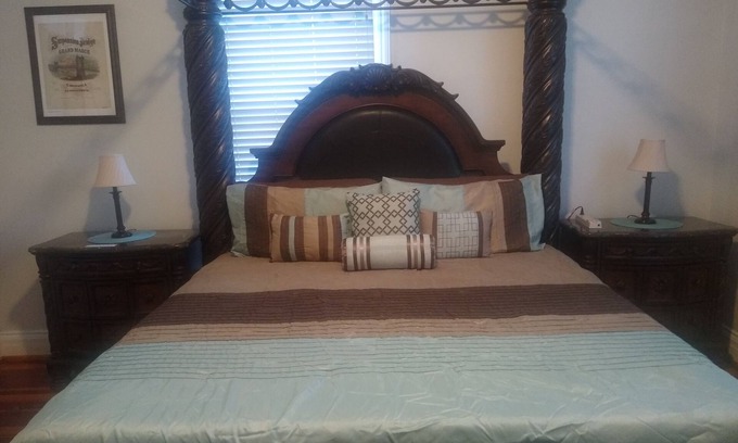 Covington House | Discover Mainstrasse Village: Top-Rated Stay Near Downtown