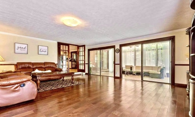 Duluth House | Prime Location: 5 Minutes to Shopping, Dining & Highways